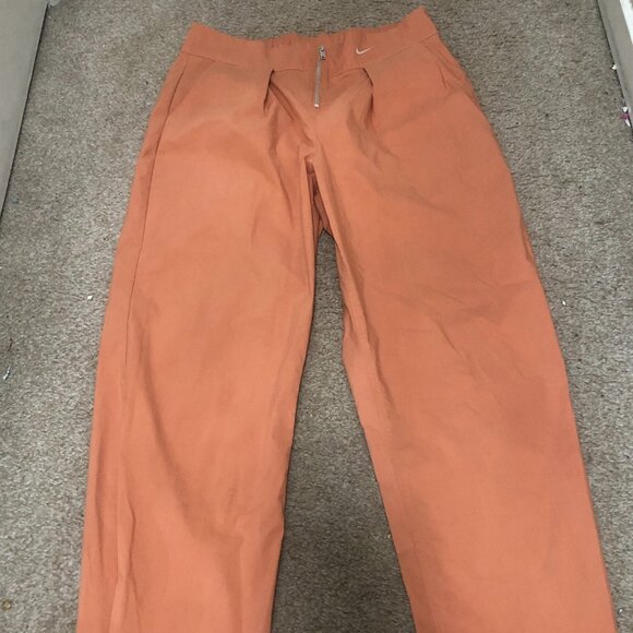 Nike Sportswear Collection Women’s Woven Trouser’s XL Pleats Snap Leg  Loose - Picture 2 of 10